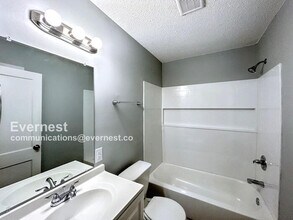 4858 Auburn Rd in Memphis, TN - Building Photo - Building Photo