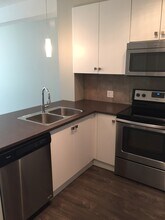 1958-1958 N Parallel Rd in Abbotsford, BC - Building Photo - Building Photo