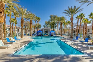 ST. CLAIR in Las Vegas, NV - Building Photo