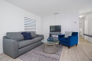 20075 SW 87th Pl in Cutler Bay, FL - Building Photo