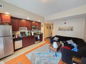 75 Hancock St in Cambridge, MA - Building Photo - Building Photo