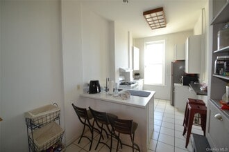 7 S Broadway in Nyack, NY - Building Photo - Building Photo