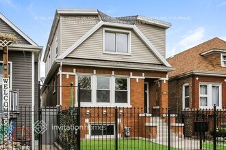 4548 W Altgeld St in Chicago, IL - Building Photo - Building Photo