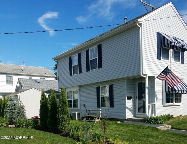 property at 520 3rd Ave