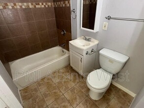 139 Lawton St SW in Atlanta, GA - Building Photo - Building Photo