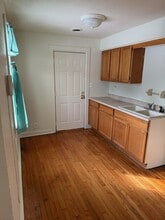 912 Leland St in Flint, MI - Building Photo - Building Photo