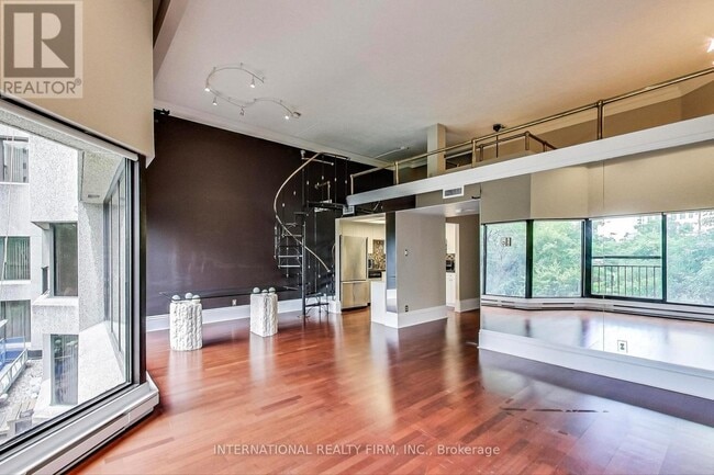 property at 65-865 Harbour Square