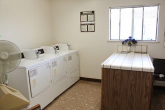 Golden Acres in Chowchilla, CA - Building Photo - Building Photo