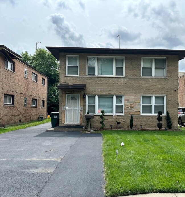 1903 171st St-Unit -2 in Hazel Crest, IL - Building Photo - Building Photo