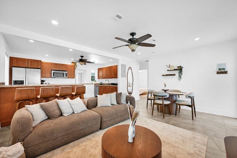 1328 N Andrews Ave in Fort Lauderdale, FL - Building Photo