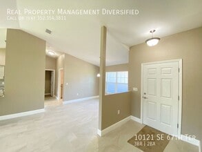 10121 SE 67th Terrace in Belleview, FL - Foto de edificio - Building Photo
