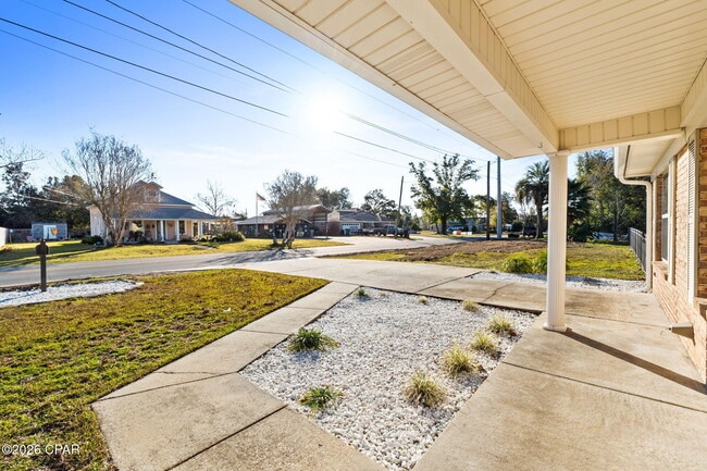 1006 Tennessee Ave in Lynn Haven, FL - Building Photo - Building Photo