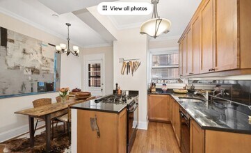 2608 N Lakeview Ave, Unit 6D in Chicago, IL - Building Photo - Building Photo