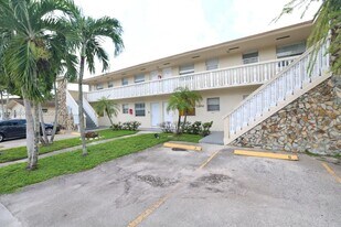 7200 W 11th Ct in Hialeah, FL - Building Photo