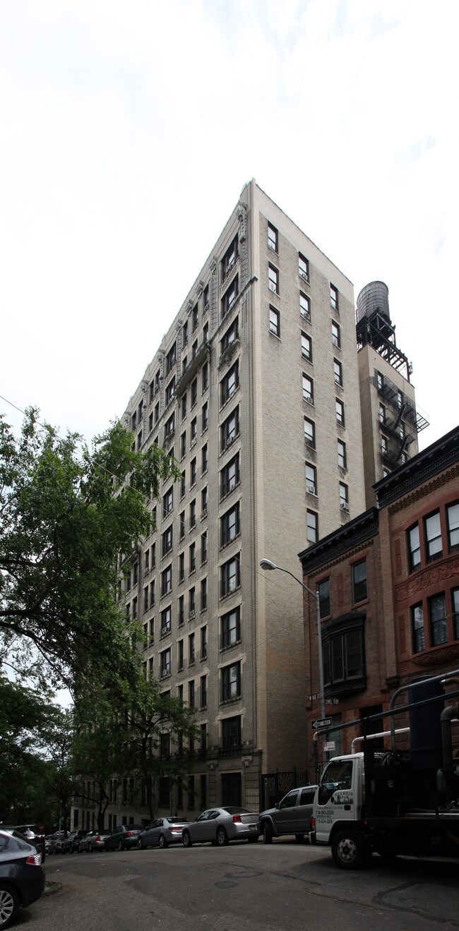 Roger Morris Apartments in New York, NY - Foto de edificio - Building Photo