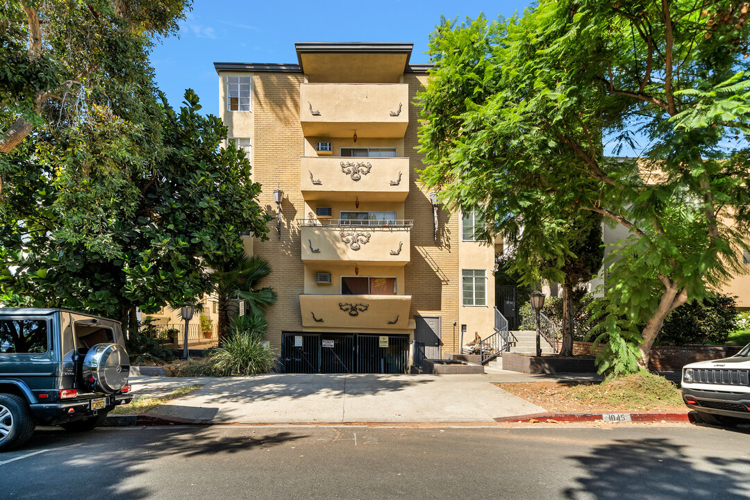 1045 Harper Ave in West Hollywood, CA - Building Photo