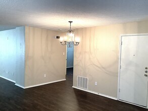 115 Clover Leaf Ln in Red Oak, TX - Building Photo - Building Photo
