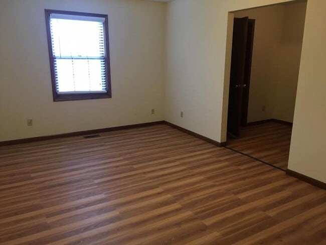 3028 Bainbridge Cir in Lawrence, KS - Building Photo - Building Photo