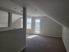 720 N Main Ave, Unit 2 in Scranton, PA - Foto de edificio - Building Photo