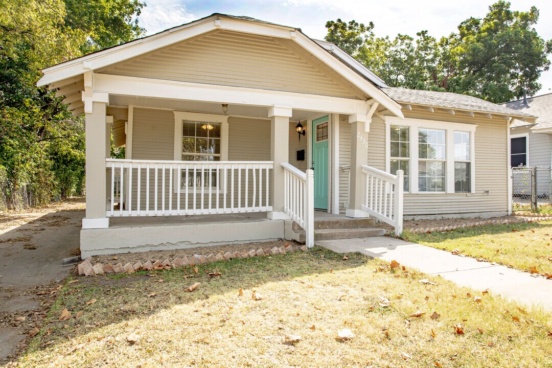 2430 Kingston St in Dallas, TX - Building Photo