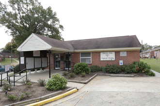 Limestone Courts in Gaffney, SC - Building Photo - Building Photo