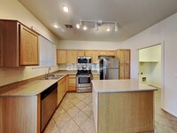 17541 W Mandalay Ln in Surprise, AZ - Foto de edificio - Building Photo