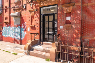 139 Patchen Ave in Brooklyn, NY - Building Photo - Building Photo