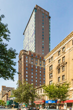 Ariel West in New York, NY - Building Photo - Building Photo