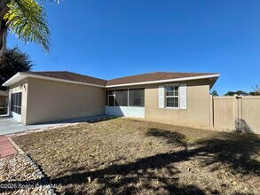 181 Del Monte St NE in Palm Bay, FL - Building Photo - Building Photo