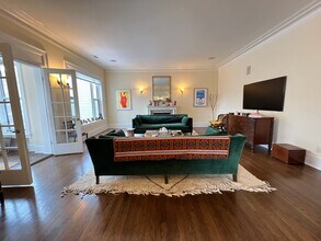 5120 S Kenwood Ave in Chicago, IL - Building Photo - Building Photo