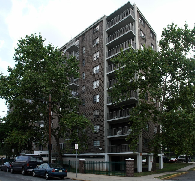 Stephen Crane Elderly Apartments in Newark, NJ - Foto de edificio - Building Photo