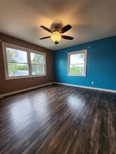 2065 Ellen St in Dubuque, IA - Building Photo - Building Photo