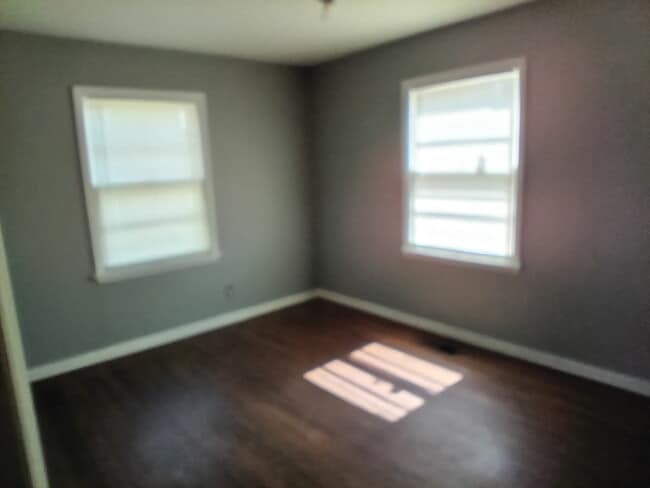 5763 W 2nd St in Tulsa, OK - Foto de edificio - Building Photo