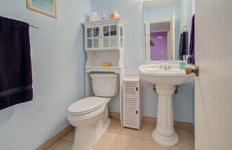 11 San Jacinto Dr in Galveston, TX - Building Photo - Building Photo