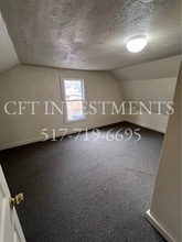 233 Vanlieu St in Charlotte, MI - Foto de edificio - Building Photo