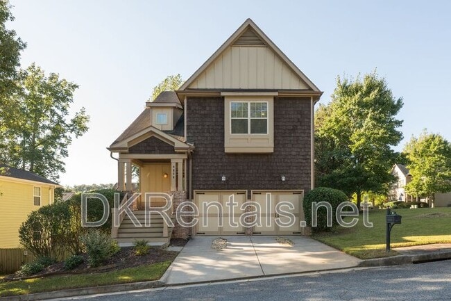 2707 Silver Hill Terrace SE