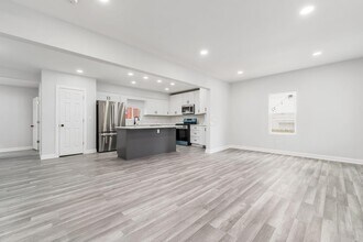 905 Carpenter St in Columbus, OH - Building Photo - Building Photo