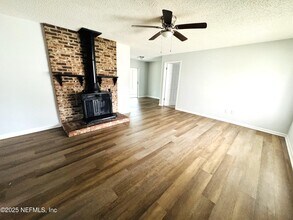 8046 Triumph Ln in Jacksonville, FL - Building Photo - Building Photo