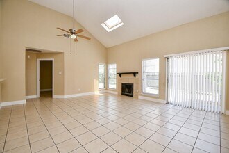 12655 Mill Wheel Ln in Houston, TX - Building Photo - Building Photo