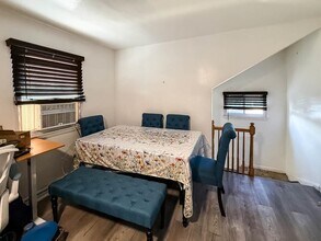 8 West Side Ave in Jersey City, NJ - Building Photo - Building Photo