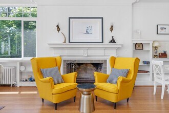 4670 Piccadilly S in West Vancouver, BC - Building Photo - Building Photo