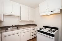 Park Hills Place in Sacramento, CA - Building Photo - Interior Photo