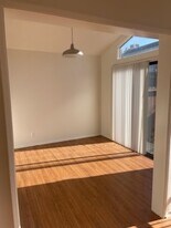 Moonshadow Apartments in Huntington Beach, CA - Building Photo