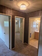 5005 Whitsett Ave in Valley Village, CA - Building Photo - Building Photo