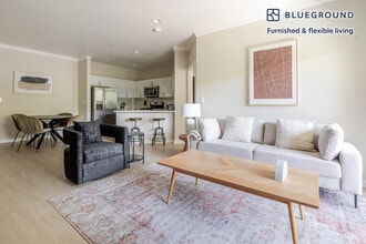 700 Agnew Rd in Santa Clara, CA - Foto de edificio - Building Photo