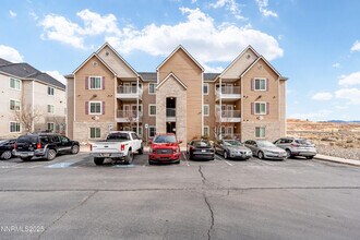 200 Talus Way in Reno, NV - Building Photo - Building Photo