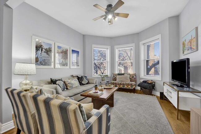 3705 N Lakewood Ave in Chicago, IL - Building Photo - Building Photo