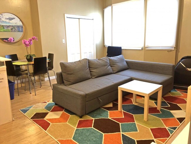 287 Dorchester St-Unit -#1 in Boston, MA - Building Photo - Building Photo