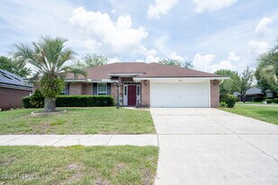 10355 Shelby Creek Rd S in Jacksonville, FL - Building Photo