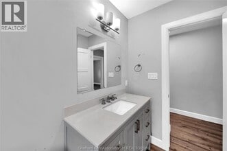 25 Orchard Heights Dr in Chatham, ON - Building Photo - Building Photo